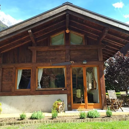 Les Lutins Chalet